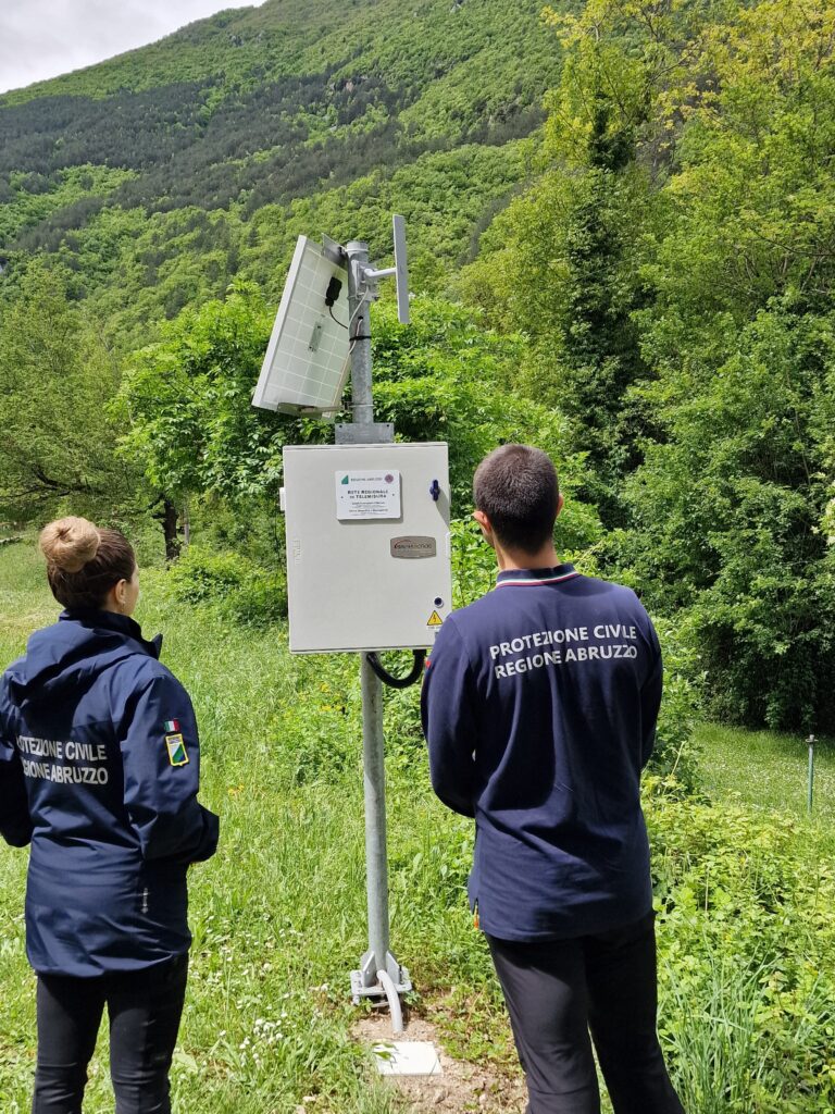 Protezione Civile: collaudo delle stazioni di monitoraggio idrogeologico presso il Gruppo Sorgivo del Gizio. Nuovo passo verso il monitoraggio ambientale avanzato per la valutazione degli scenari di severità delle crisi idriche in Abruzzo