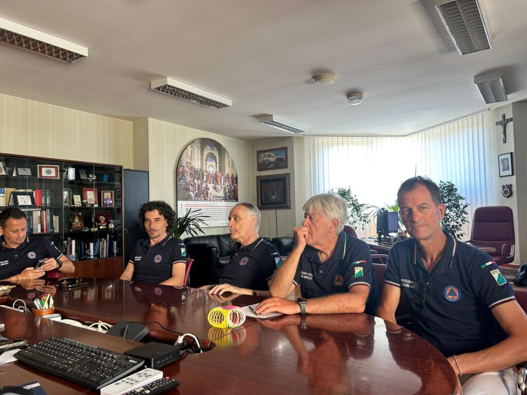 Protezione Civile: incontro operativo tra il nuovo Direttore dell’Agenzia Regionale Maurizio Scelli e il Direttore Regionale dei Vigili del Fuoco dell’Abruzzo Gennaro Tornatore