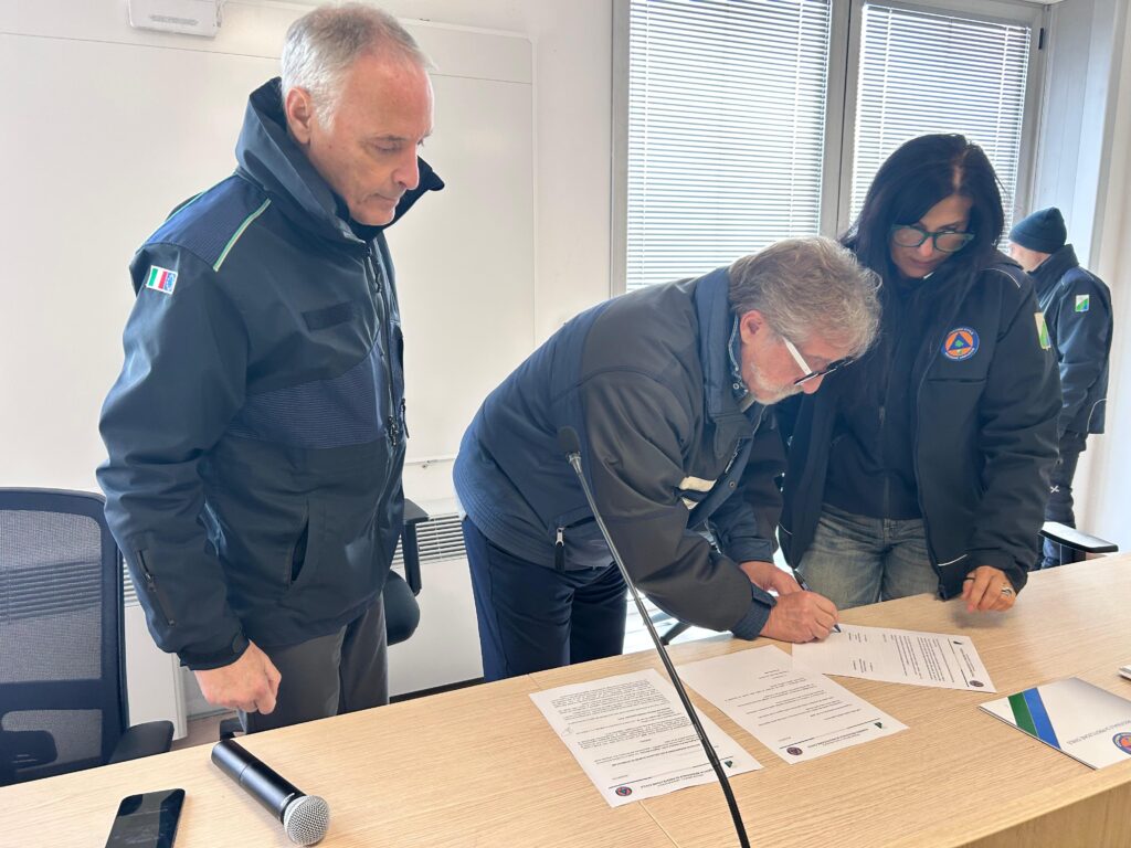 Consegnati sette mezzi antincendio boschivo alle associazioni di volontariato