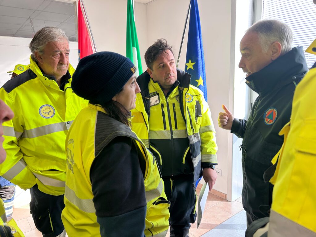 Consegnati sette mezzi antincendio boschivo alle associazioni di volontariato